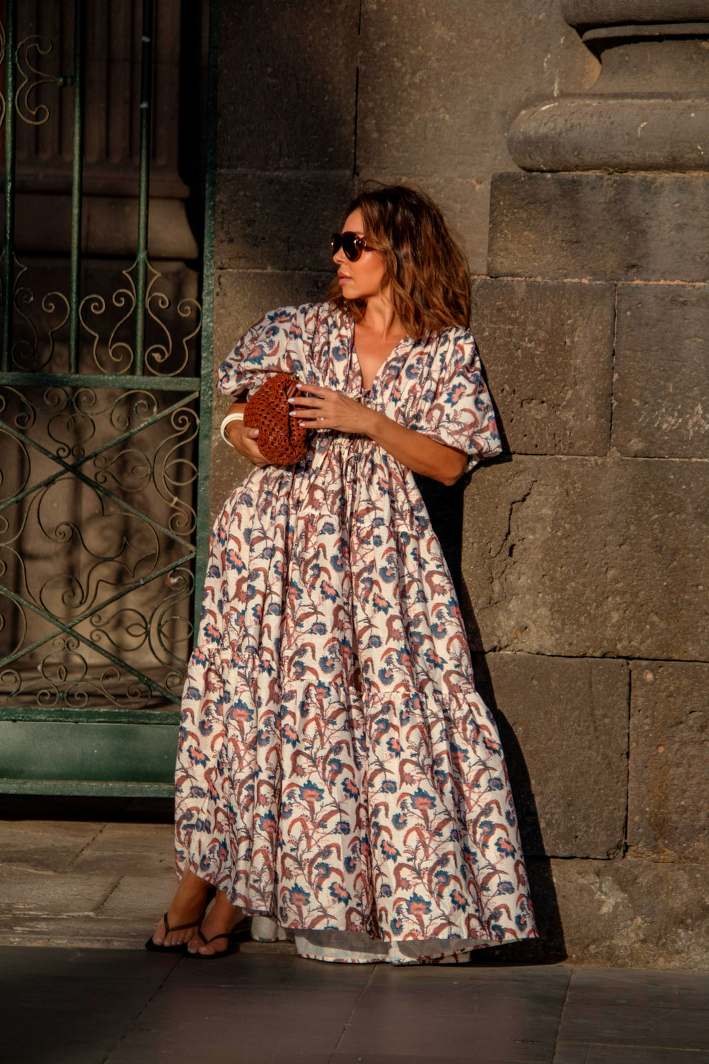 VESTIDO, VESTIDO PRINT, MODA, CHAQUETA, GRAN CANARIA, RAYAS, ALGODÓN, BLUSA, FALDA, ISLAS, MODA, AW25, ANTE, BURDEOS, TORERA, CHAQUETA CORTA, BERMUDA VAQUERA, OTOÑO, MINILLA CONCEPT